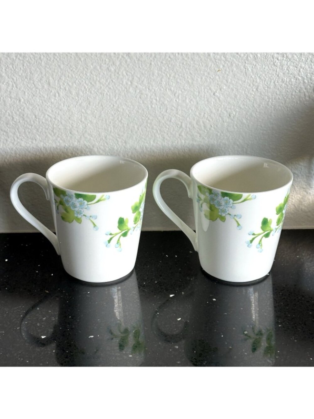 Tiffany & Co. Leaves Mugs SET OF 2 Floral Leaf Indonesia EUC - Picture 4 of 10